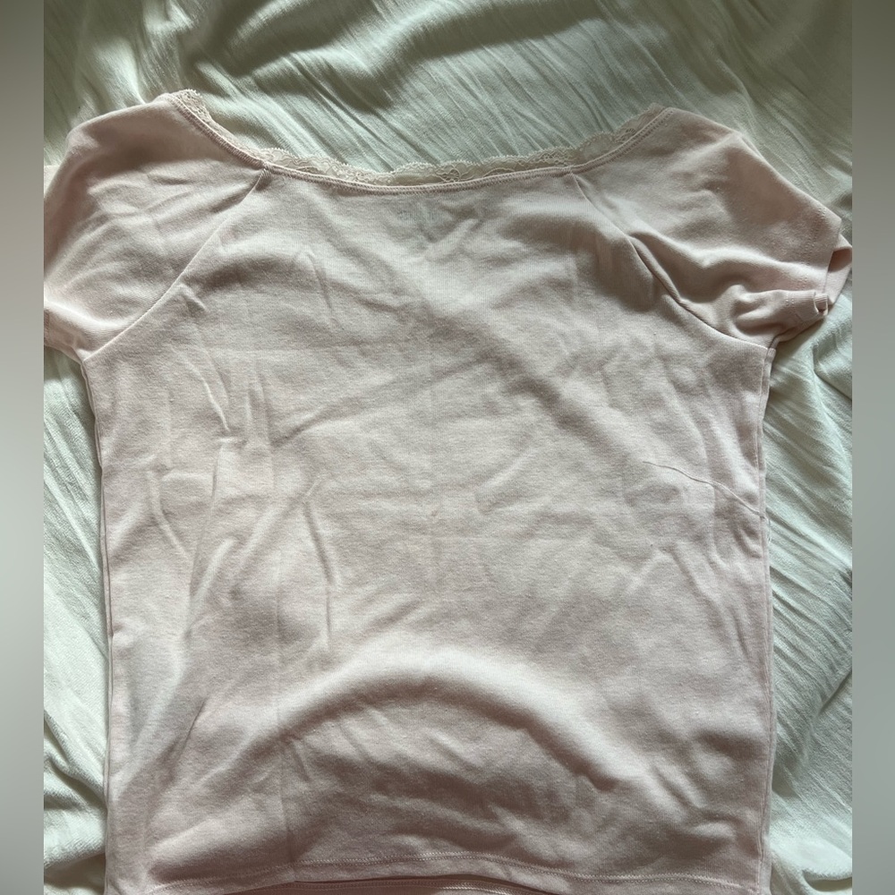 Hollister Off the shoulder light pink top